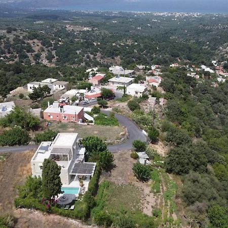 Traditional Stonebuilt Villa Leonanto, Only 5 Km From A Sandy Beach Kastellos Экстерьер фото