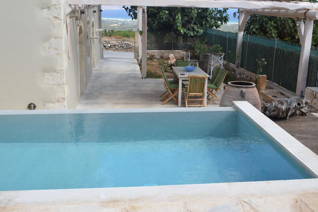 Traditional Stonebuilt Villa Leonanto, Only 5 Km From A Sandy Beach Kastellos Экстерьер фото