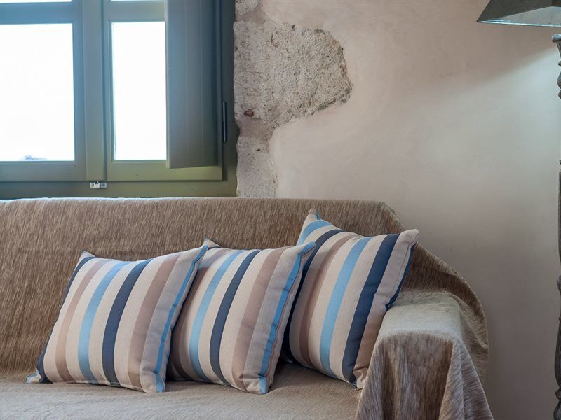 Traditional Stonebuilt Villa Leonanto, Only 5 Km From A Sandy Beach Kastellos Экстерьер фото
