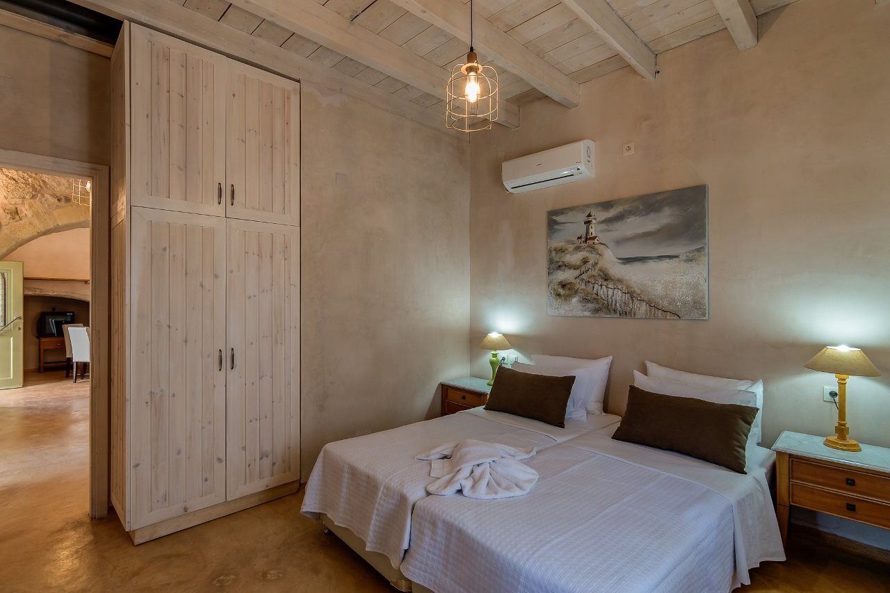 Traditional Stonebuilt Villa Leonanto, Only 5 Km From A Sandy Beach Kastellos Экстерьер фото