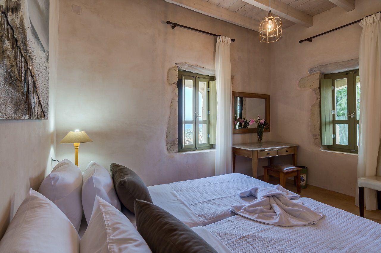 Traditional Stonebuilt Villa Leonanto, Only 5 Km From A Sandy Beach Kastellos Экстерьер фото